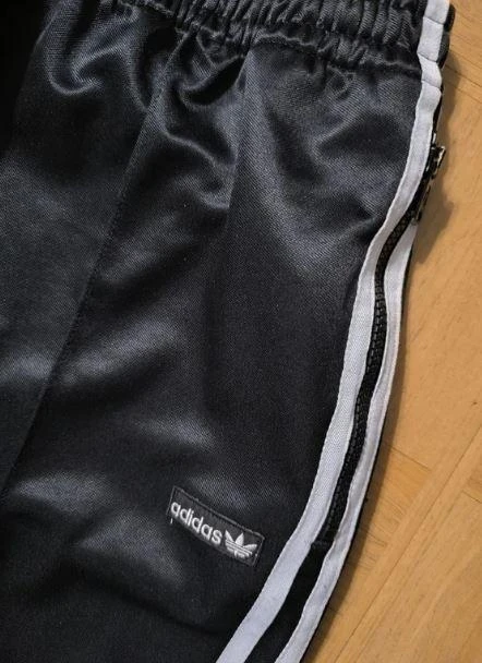Adidas Originals Black Jogging Bottoms – Size L – Very Good Condition – photo 2